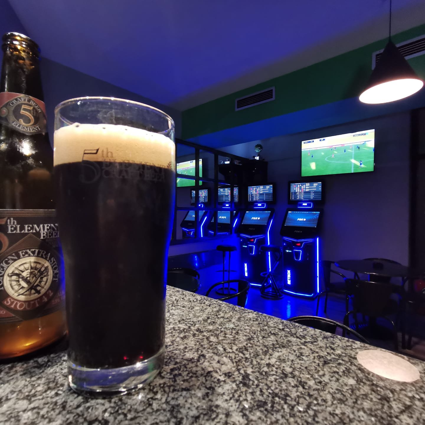 PARK Caffe Kafić Pakrac Crno Pivo